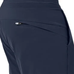 On | Men's Hybrid Shorts - Navy -Cheap Sports Store 185.00304 M On HybridShorts pocket3
