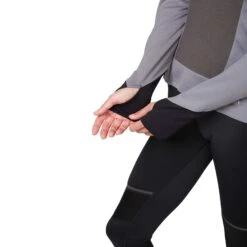 On | Women's Weather Shirt -Cheap Sports Store 20300077 F onrunning weathershirt thumbloops