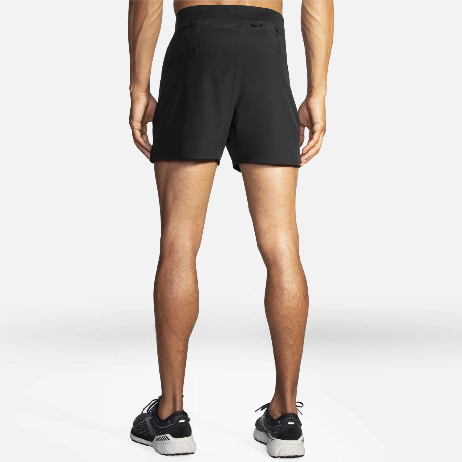 Brooks | Men's Sherpa 5" Short - Black 4 Brooks | Men's Sherpa 5" Short - Black - Image 2