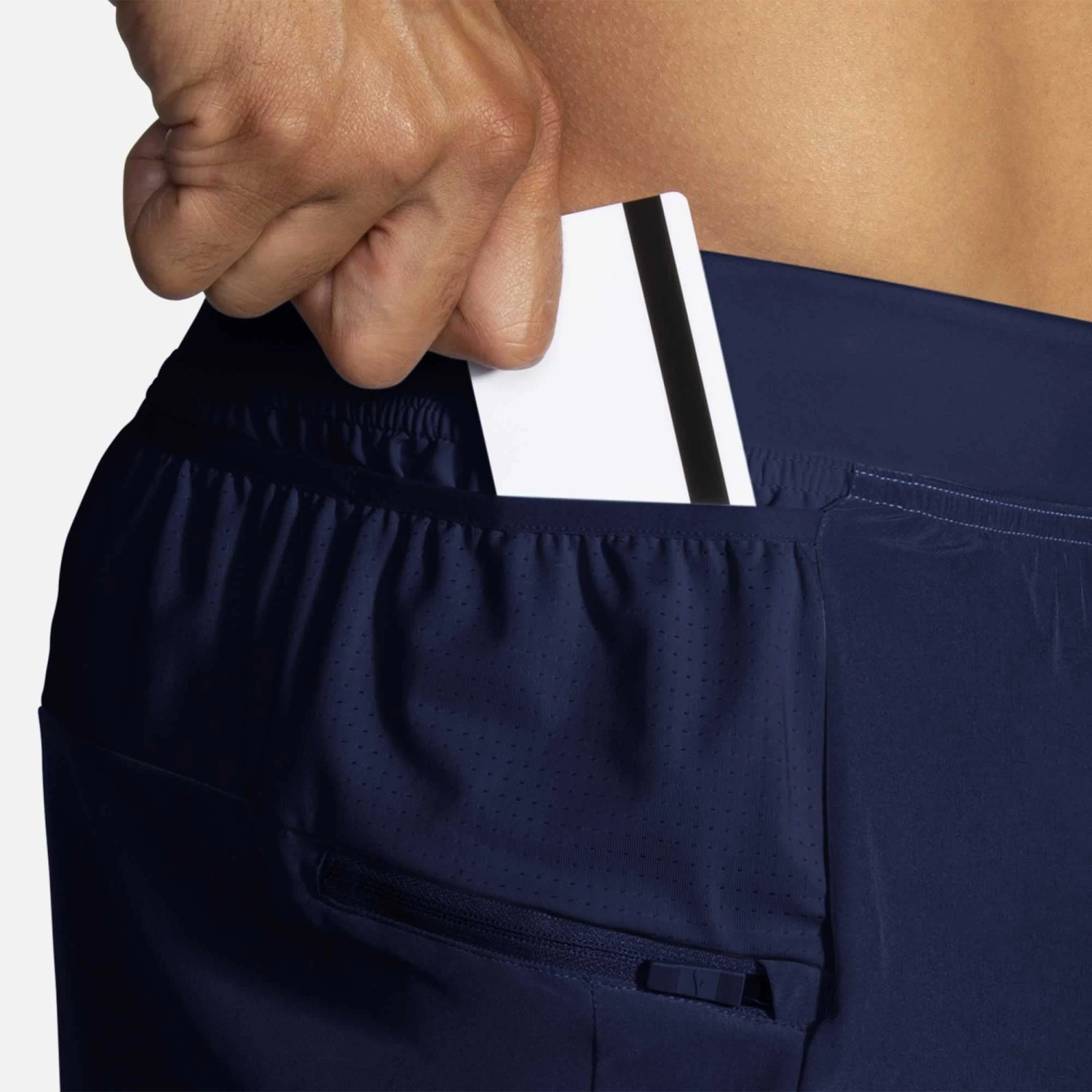 Brooks | Men's Sherpa 7" 2-in-1 Short - Navy 9 Brooks | Men's Sherpa 7" 2-in-1 Short - Navy - Image 7