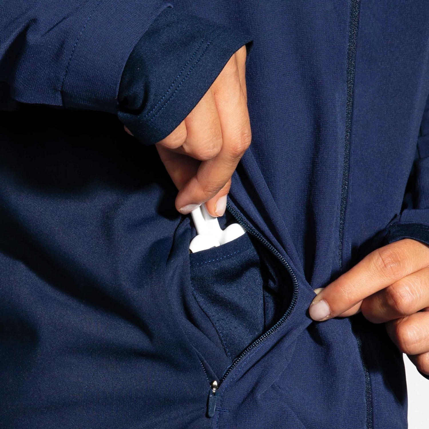 Brooks | Women's Fusion Hybrid Jacket 9 Brooks | Women's Fusion Hybrid Jacket - Image 7