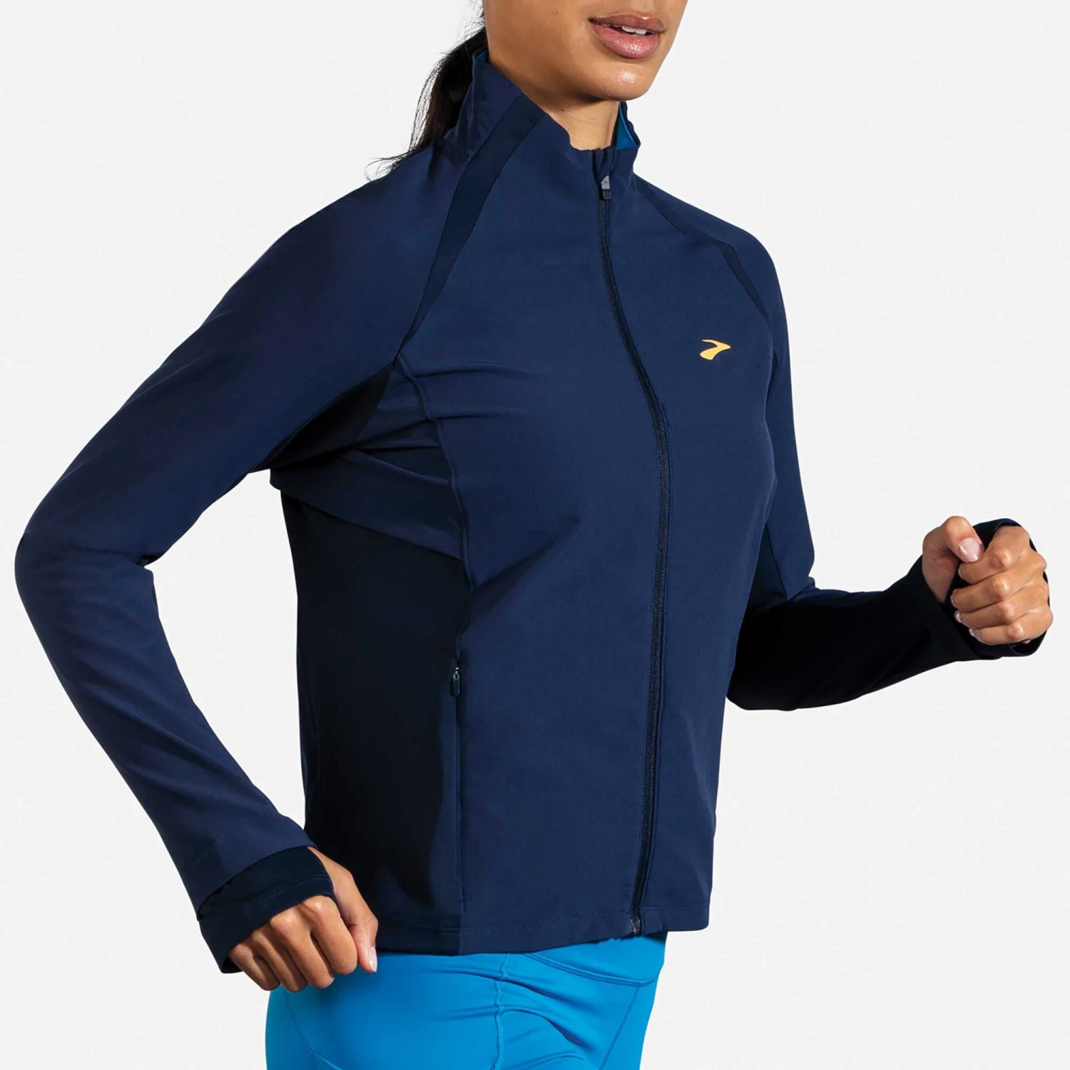 Brooks | Women's Fusion Hybrid Jacket 5 Brooks | Women's Fusion Hybrid Jacket - Image 3