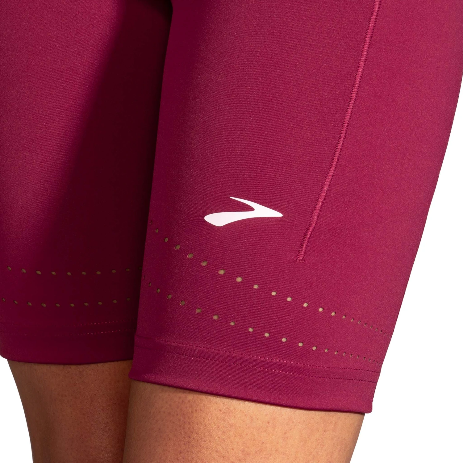 Brooks | Women's Method 8" Short Tight - Razzmatazz 4 Brooks | Women's Method 8" Short Tight - Razzmatazz - Image 2