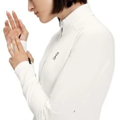 On | Women's Climate Shirt - Undyed-White -Cheap Sports Store 263.01034 W On ClimateShirt detail2