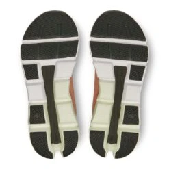 On | Women's Cloudflyer 4 Running Shoes -Cheap Sports Store 71.98669 W On Cloudflyer4 sole