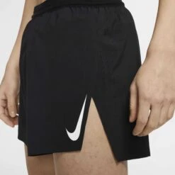 Nike | Men's Aeroswift 4 Inch Short 17 Nike | Men's Aeroswift 4 Inch Short -Cheap Sports Store CJ7840010 M nike aero4inshort modelside