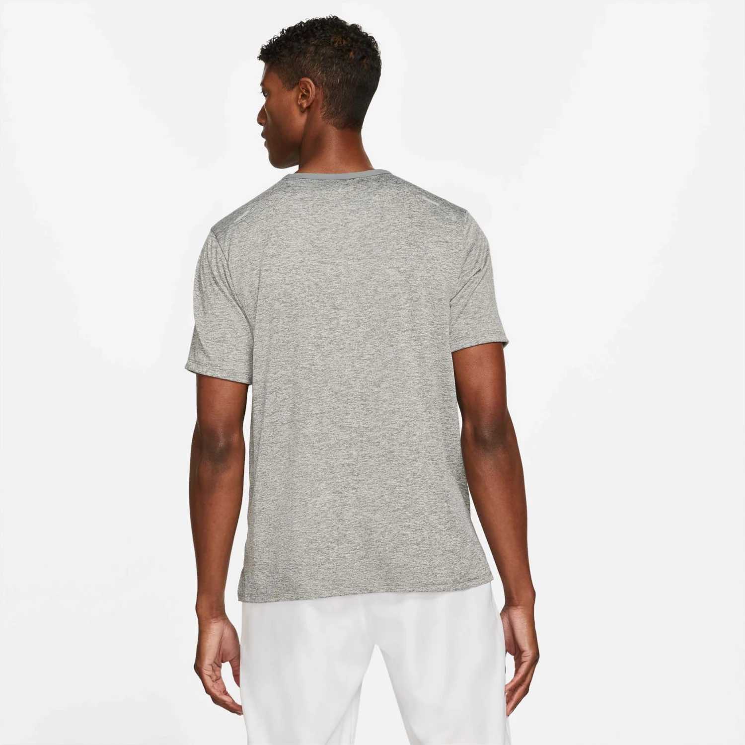 Nike | Men's Dri-FIT Rise 365 Short-Sleeve Running Top - Smoke Grey 4 Nike | Men's Dri-FIT Rise 365 Short-Sleeve Running Top - Smoke Grey - Image 2