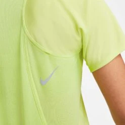 Nike | Women's Dri-FIT Race Short-Sleeve Running Top - LT Lemon Twist -Cheap Sports Store DD5927 736 W Nike DFRaceTopSS sleeve