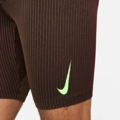 Nike | Men's Dri-Fit ADV Aeroswift Half Tight -Cheap Sports Store DM4622 014 M Nike Dri FitADVAeroswiftHalfTight closeup