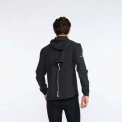 Front Page -Cheap Sports Store MR6858aBLKSRF M 2XU AeroJacket backonbody